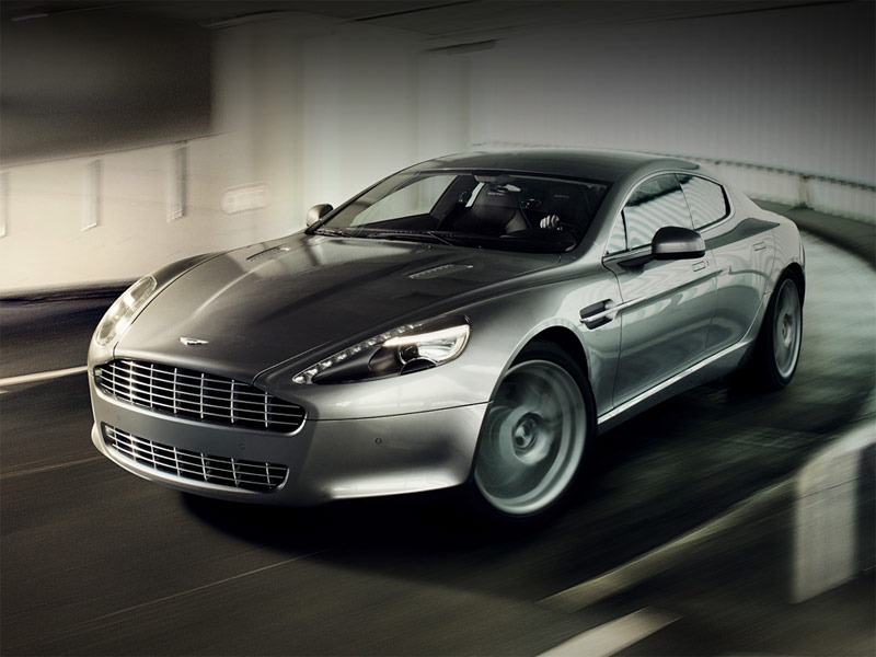 Aston Martin rapide багажник